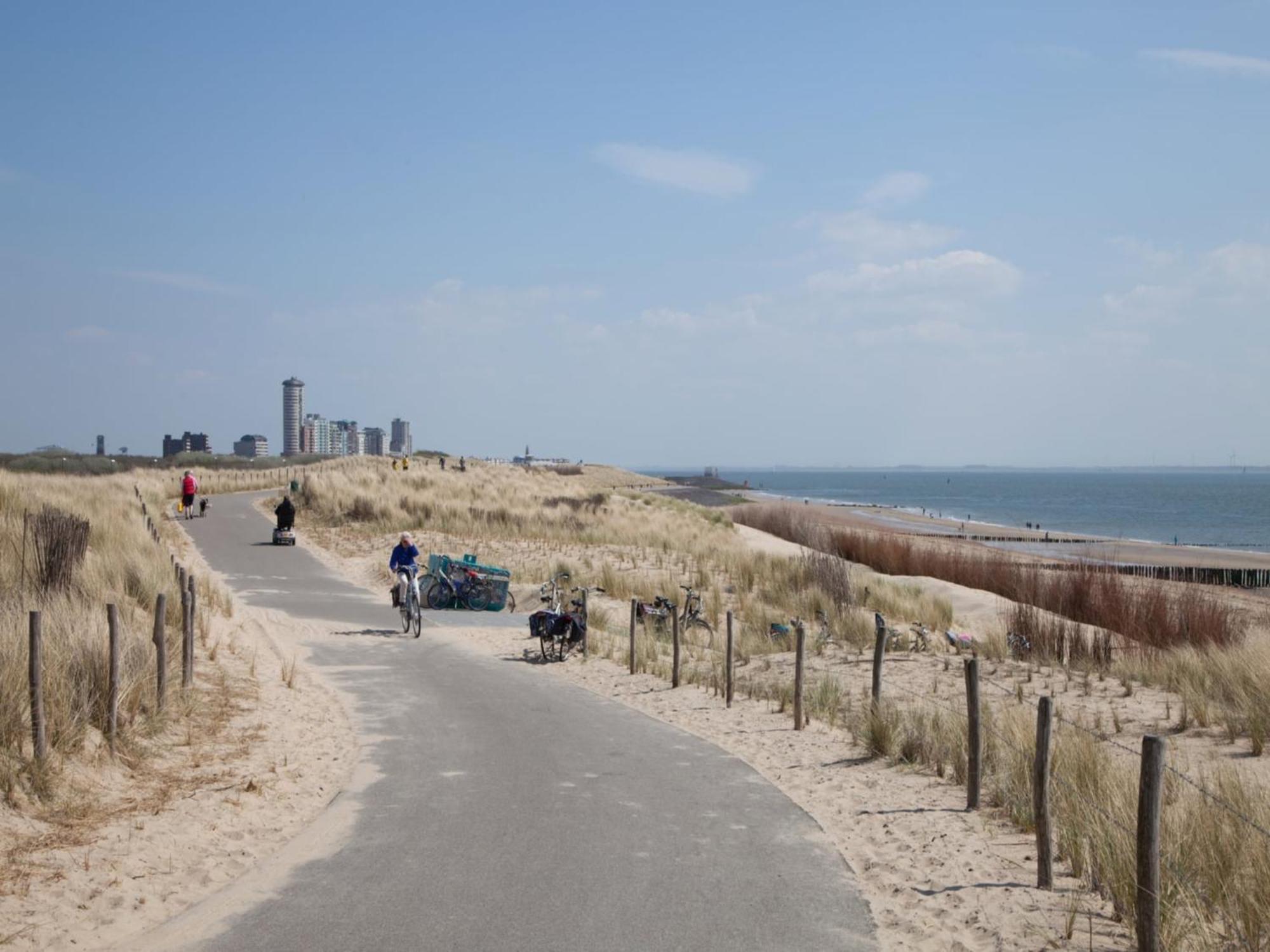 Attractive Apartment Near Vlissingen Beach Екстер'єр фото